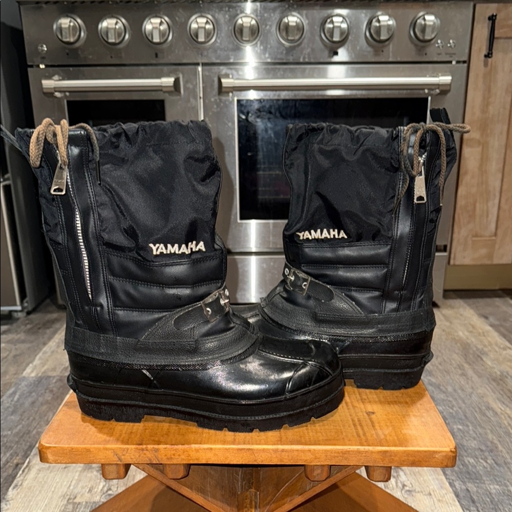 Yamaha Black Men's Snow Boots